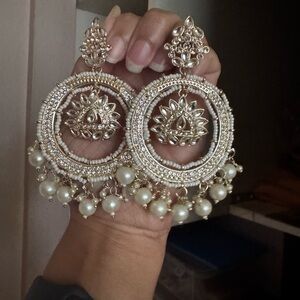 Elegant Gold and Pearl Earrings